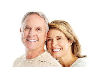 Phương pháp nào tốt nhất để trồng răng giả cho người già ?