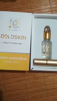 Review trị mụn Goldskin, em đang hoang mang lắm ai đang dùng goldskin cho em xin review được ko?