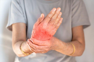 Nguyên nhân gây bệnh viêm khớp dạng thấp