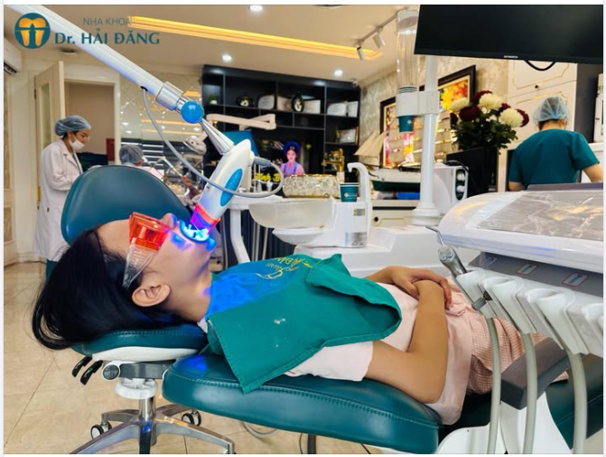 TẨY TRẮNG RĂNG TẠI NHA KHOA HẢI ĐĂNG – BẬT TONE NỤ CƯỜI - TỰ TIN MỖI NGÀY