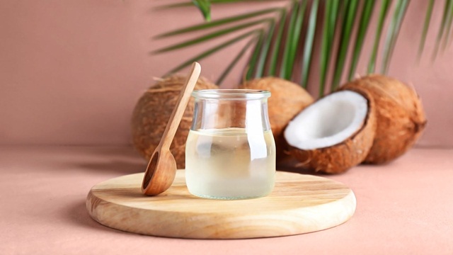Các Lợi Ích Của Dầu Dừa Trong Chăm Sóc Da