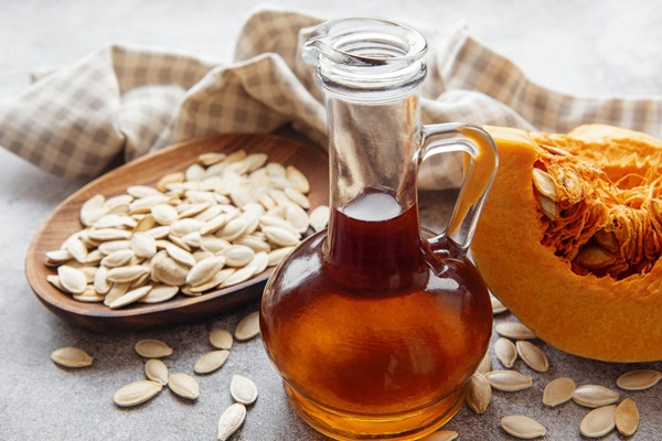 Dầu hạt bí ngô có những tác dụng gì cho da?