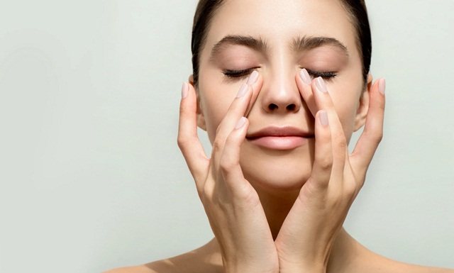 Các cách khắc phục đôi mắt mệt mỏi và khôi phục vẻ ngoài tươi tắn