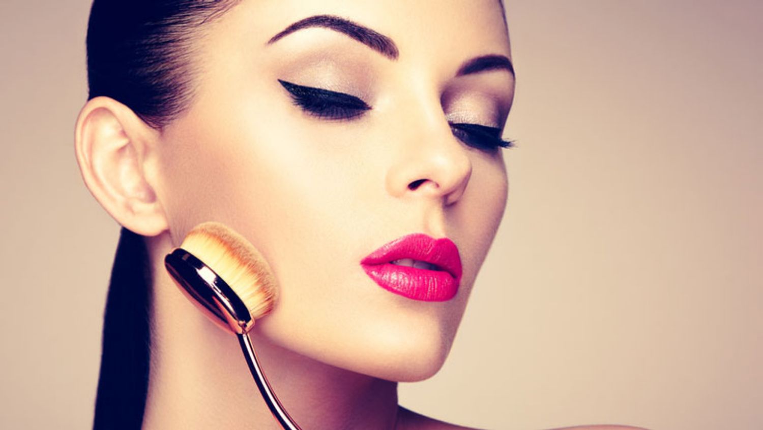 Cách dùng kem nền để che mụn