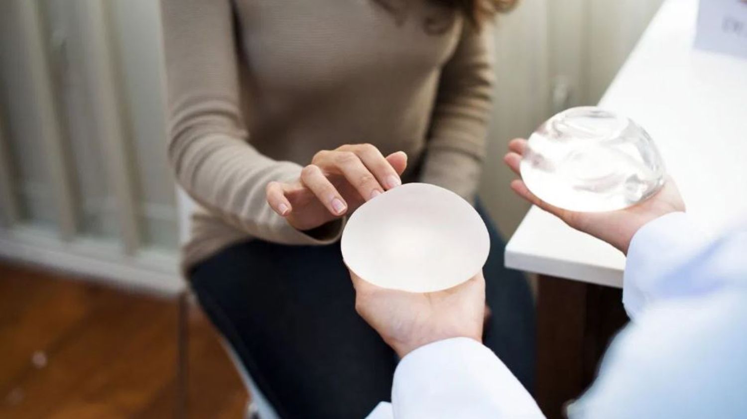 Top 10 địa chỉ bác sĩ treo ngực sa trễ đẹp và uy tín tại Hà Nội, Sài Gòn