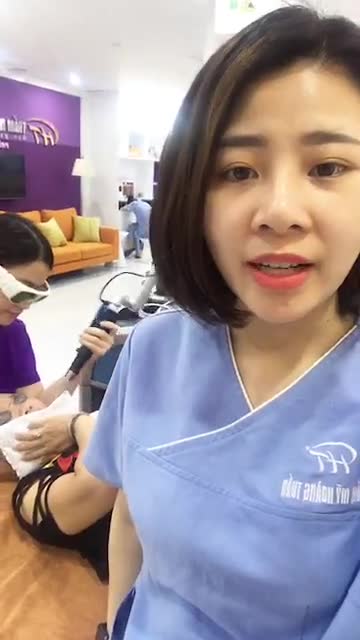 BS Hằng liên tiếp điều trị nám cho 3 vị khách hàng bằng công nghệ Laser Picosure tại Dr Hoàng Tuấn - Hạ Long