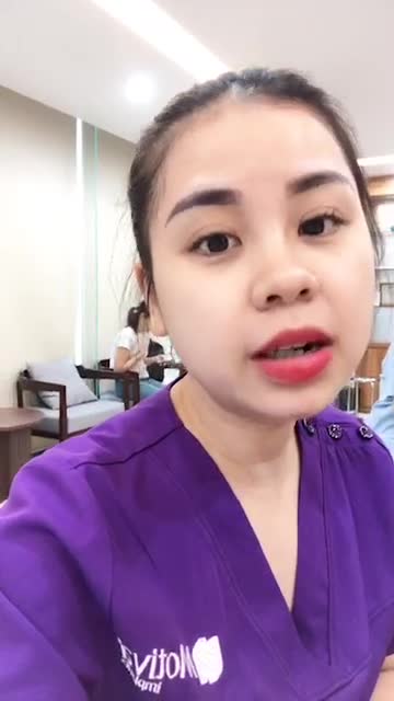 Phân tích lâm sàng ca bớt sùi thượng bì vùng mặt cổ trong lần điều trị đầu tiên