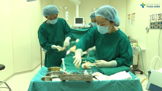 COMBO NÂNG MÔNG NỘI SOI + HÚT MỠ EO CẤY VÀO 2 BÊN MÔNG