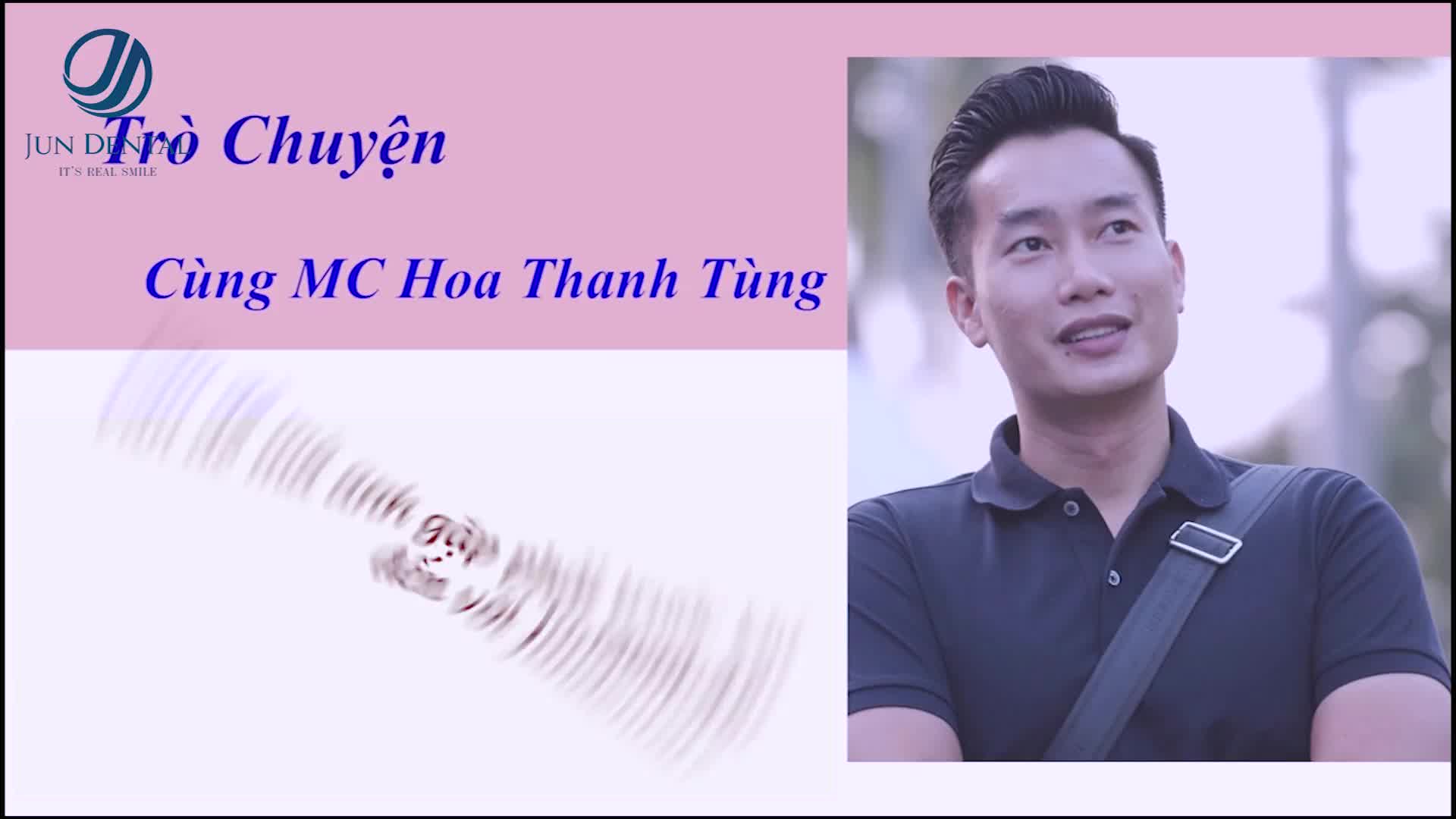 Từng thực hiện làm răng sứ 4 chiếc răng cửa nhưng sau 1 thời gian ngắn răng của anh Hoa Thanh Tùng có dấu hiệu Hỏng răng sứ và gây nên các bệnh lý về răng: Viêm nha chu nặng, Răng sâ