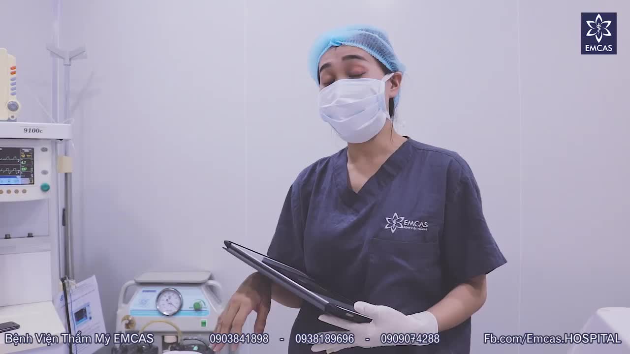 LIVESTREAM KHÁCH HÀNG THỰC HIỆN NÂNG NGỰC