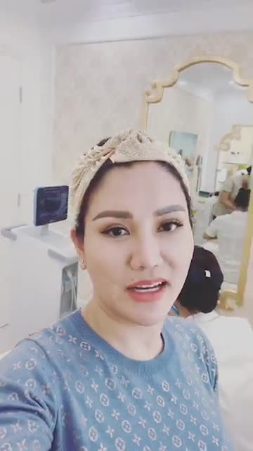 KHÔNG KHÍ LÀM ĐẸP TẠI TMV XUÂN HƯƠNG CƠ SỞ 42 LIỄU GIAI. Theo dõi livestream và đặt câu hỏi giao lưu cùng Chủ tịch HĐQT Xuân Hương nhé!