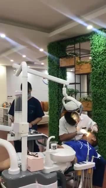 TRỰC TIẾP: CẤY GHÉP IMPLANT TỨC THÌ - KH CÓ RĂNG ĂN NHAI SAU 24H