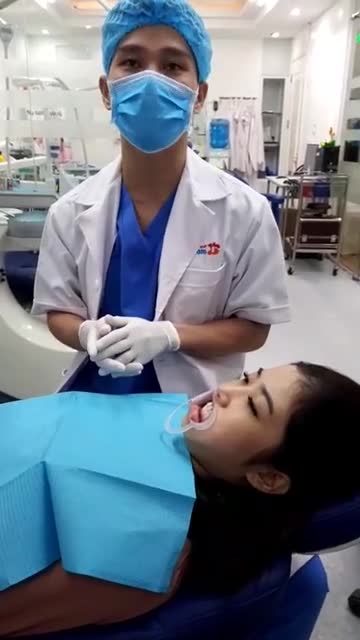 20 PHÚT RĂNG ĐẸP NHƯ "BỌC SỨ" NHỜ TẨY TRẮNG RĂNG KHÔNG BẬT TONE HOÀN GẤP 10 LẦN TIỀN
