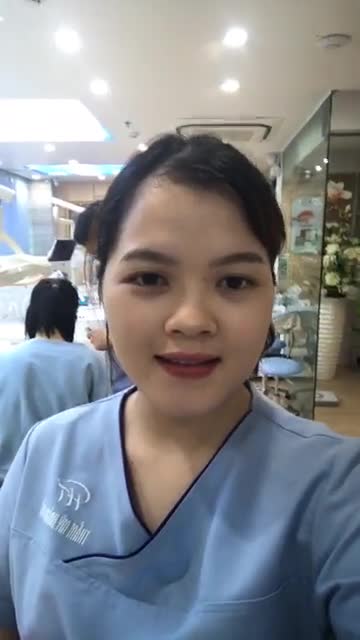 Chuyên mục Xử lý cười hở lợi và Tẩy trắng răng buổi trưa