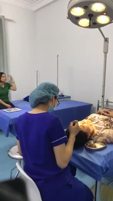 Không khí làm việc ngay lúc này của các bác sĩ nhà VQ!