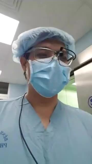 Nâng ngực nội soi chân khôngTúi