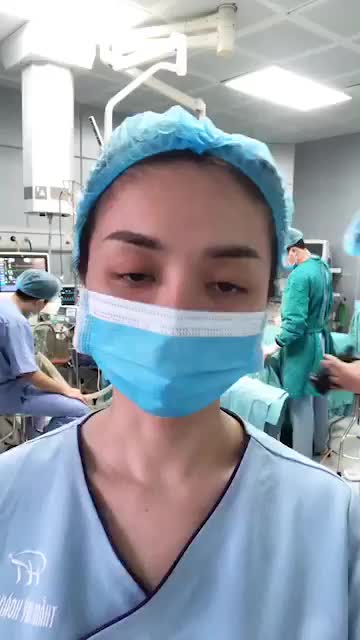 Chị từng nâng cấp V1, V2 và hôm nay quay trở lại nâng cấp V3 tại Dr Hoàng Tuấn.