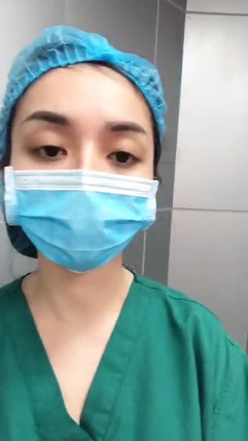 Sau 1 tháng thực hiện combo tạo hình thành bụng và hút mỡ, chị khách hàng quay trở lại tiếp tục nâng cấp V3.