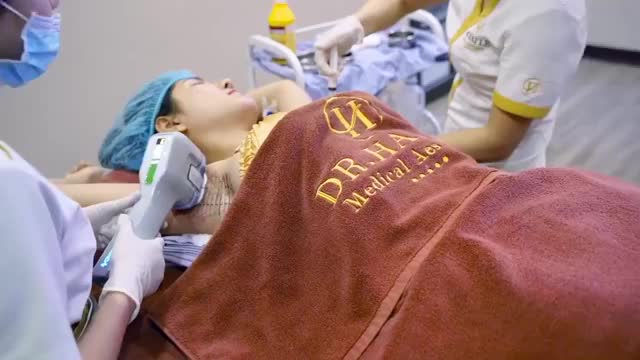 HÉ LỘ BÍ MẬT CÔNG NGHỆ TRỊ TĂNG TIẾT MỒ HÔI TRIỆT ĐỂ TẠI DR. HẢI LÊ