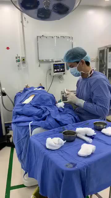 Quá trình băng ép nách sau phẫu thuật hút tuyến mồ hôi nách nội soi và những lưu ý sau PT!