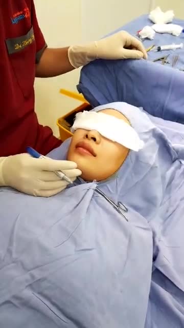 Quy trình vẽ môi trái tim