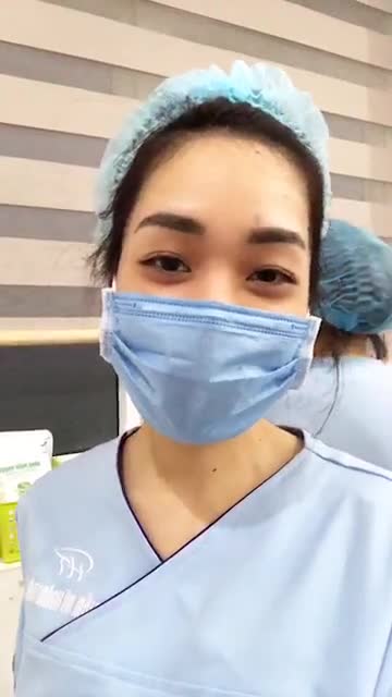 Mời cả nhà cùng theo dõi Quá trình phẫu thuật của ca độn cằm thứ 3 trong ngày. 10 phút phẫu thuật làm nên khác biệt cực lớn.