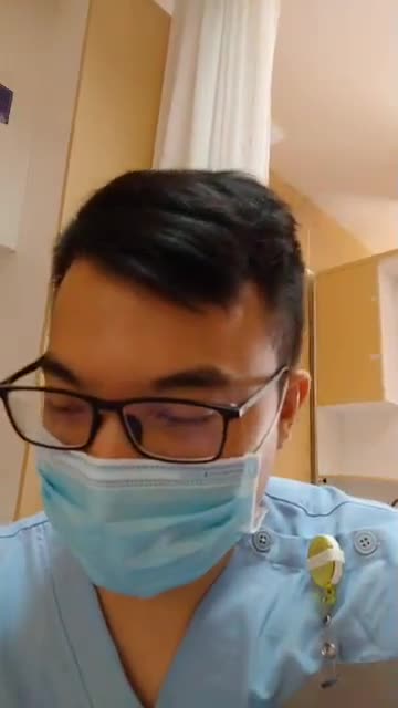 Có mí đẹp mũi cao xinh rồi mà có thêm đôi môi trái tim gợi cảm thì cười xinh hết nấc nha chị em