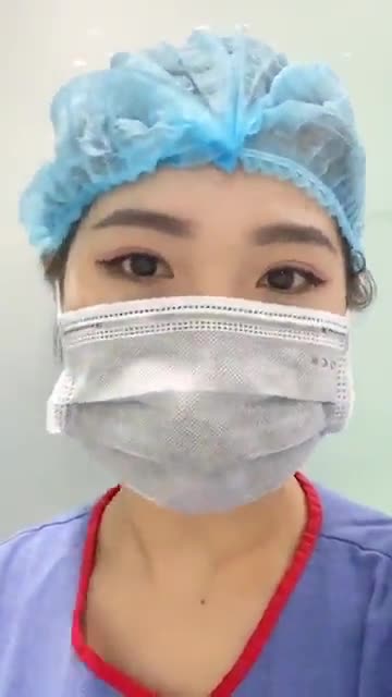 Bùng nổ sáng thứ 2 với không khí làm đẹp nhộn nhịp.