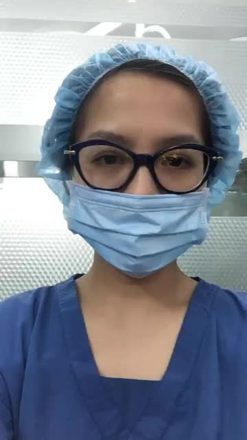 Treo ngực sa trễ kết hợp đặt túi độn ở khách hàng ngực chảy xệ nặng