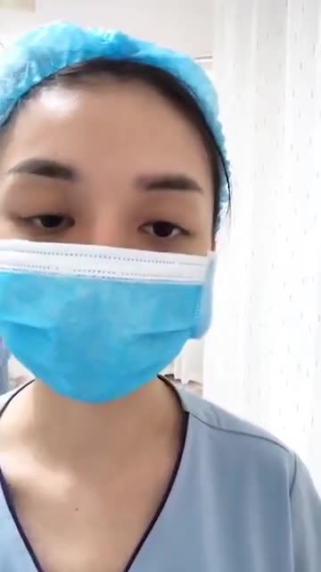 Nụ cười mới, khuôn mặt mới chỉ sau một đêm tỉnh dậy.