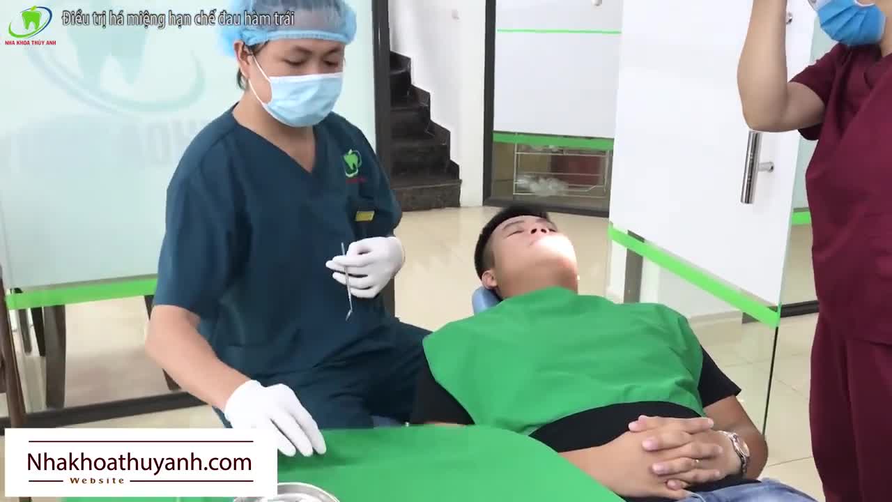 Nắn chỉnh khớp cắn điều trị hạn chế há miệng - đau hàm trái