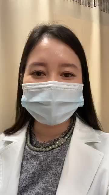 Tiêm Filler rãnh cười.