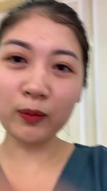 Ca 16 răng sứ cuối ngày mùng 1