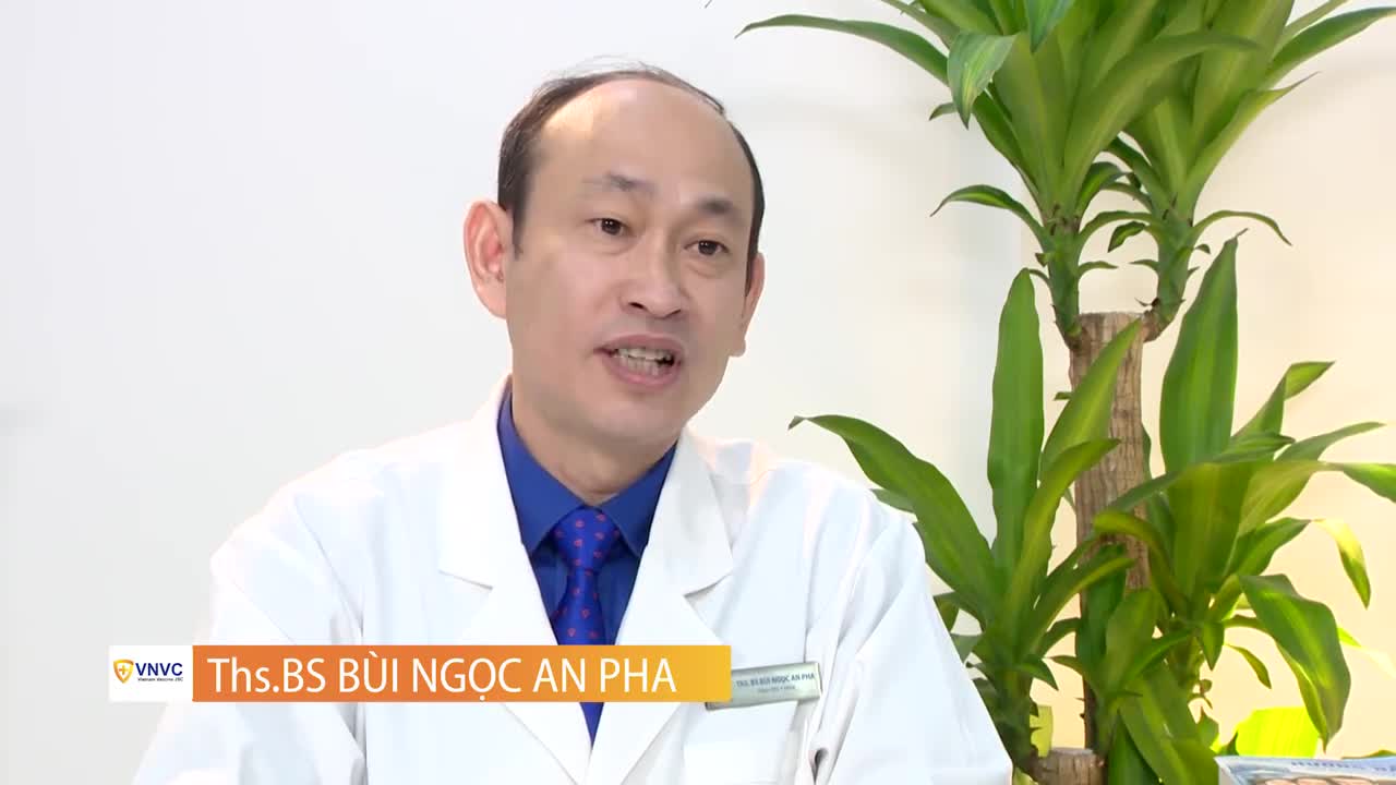 BÉ ĐANG DÙNG THUỐC KHÁNG SINH CÓ TIÊM PHÒNG ĐƯỢC KHÔNG?