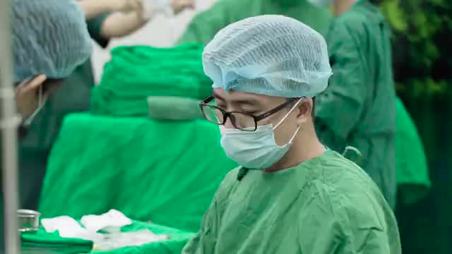 Dấu hiệu dọa sinh non và sinh non