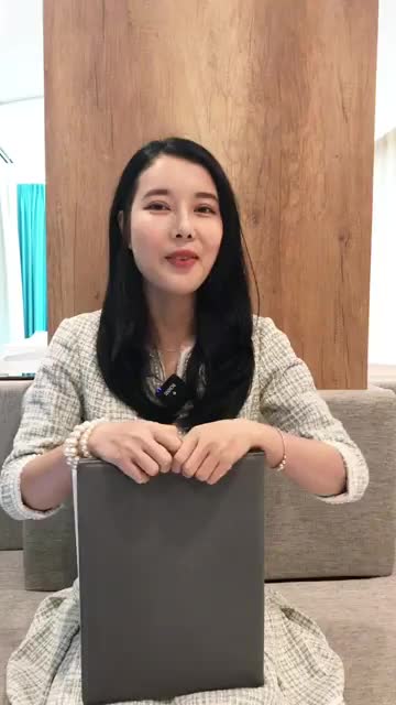 SAU NÂNG MŨI KHÁCH GHÉ DIVA TÁI KHÁM KẾT HỢP CHĂM SÓC DA