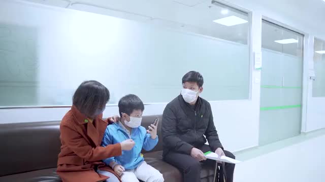 Khi nào cần cắt Amidan & Nạo VA cho trẻ.