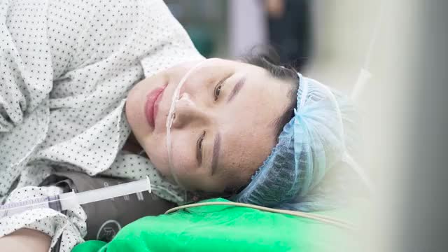 Bà bầu bị dị ứng cua đồng phải làm sao?