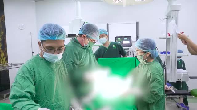 Dây rốn thắt nút được hình thành như thế nào?