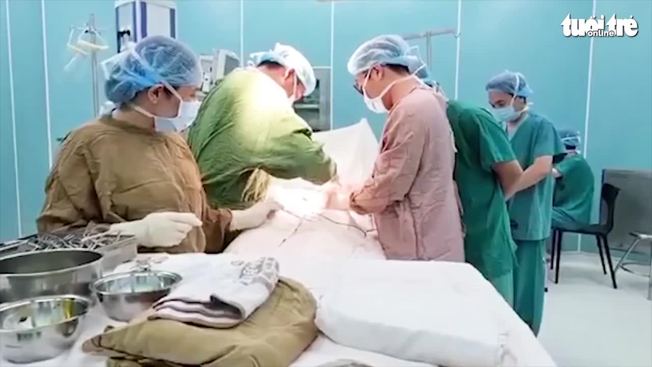 Nam thanh niên 20 tuổi gãy dương vật do tai nạn giao thông