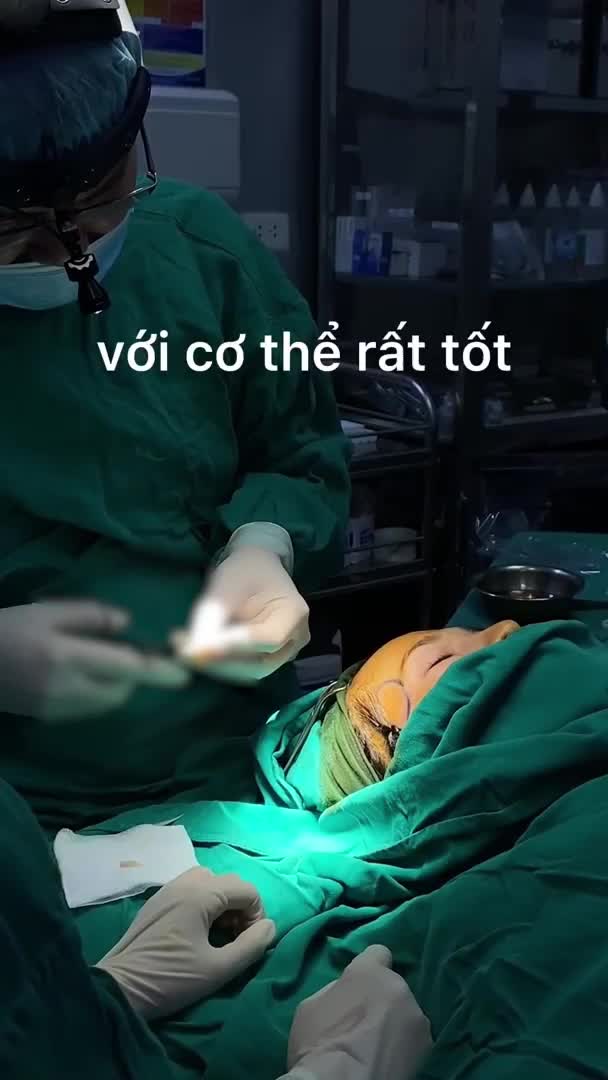 CLIP NÀY DÀNH CHO CÁC CHỊ EM CÓ VÙNG THÁI DƯƠNG LÕM HÓP KHÔNG CÂN ĐỐI VỚI KHUÔN MẶT.