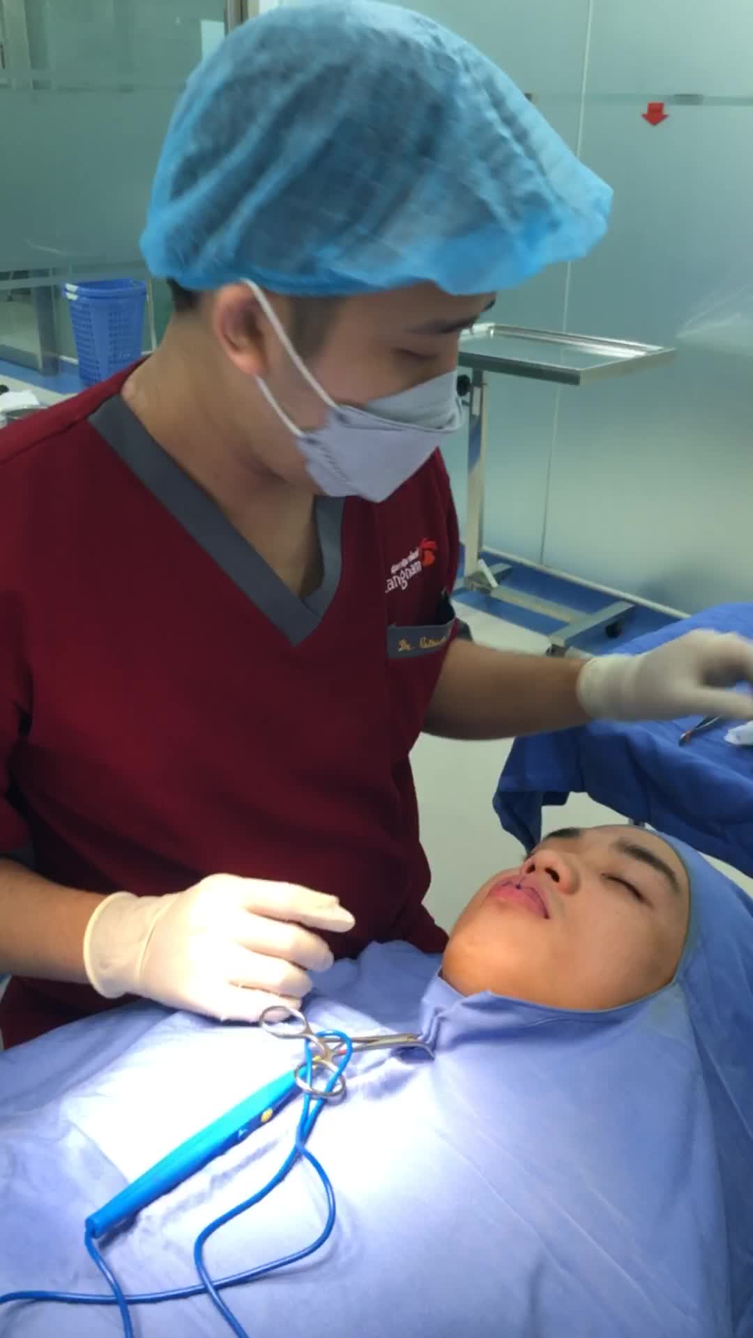 Quá trình thiết kế dịch vụ Thu mỏng môi trên