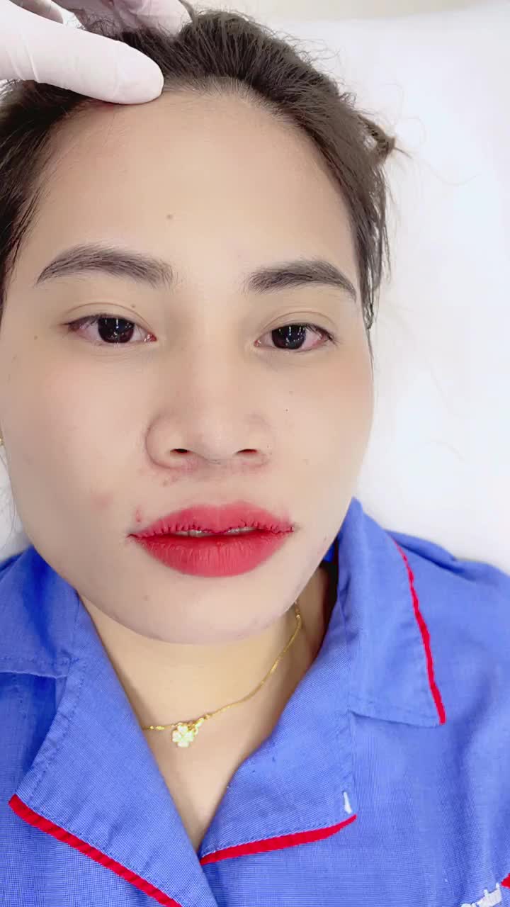 20 phút một đôi môi xinh xắn  Xem ngay kết quả