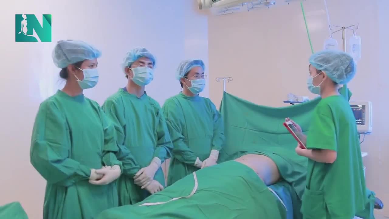 VÌ SAO PHẪU THUẬT CĂNG DA BỤNG KHÔNG CÓ ĐƯỜNG EO ĐẸP