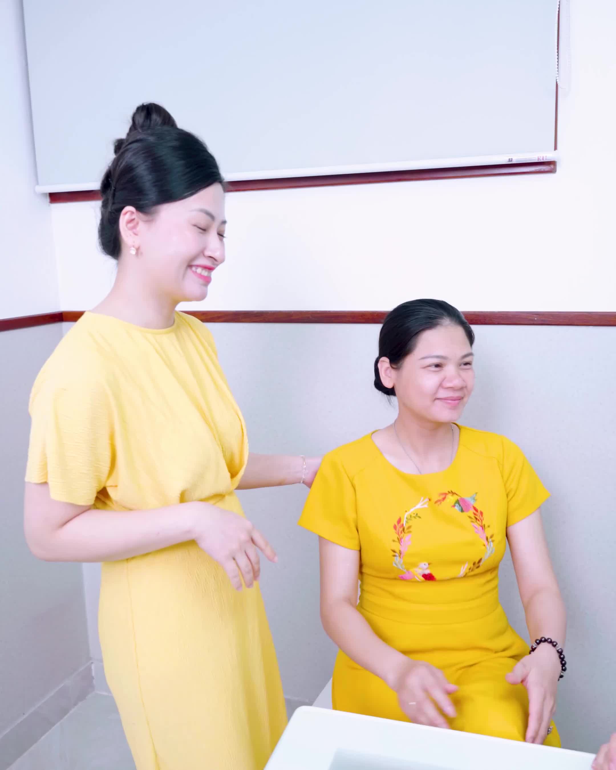 TRẺ HÓA THÀNH CÔNG, CHỊ TÂM KHÔNG NGẦN NGẠI DẪN BẠN ĐẾN HỒNG NGỌC ĐỂ ĐƯỢC BÁC SĨ TRỰC TIẾP LÊN PHÁC ĐỒ THỰC HIỆN