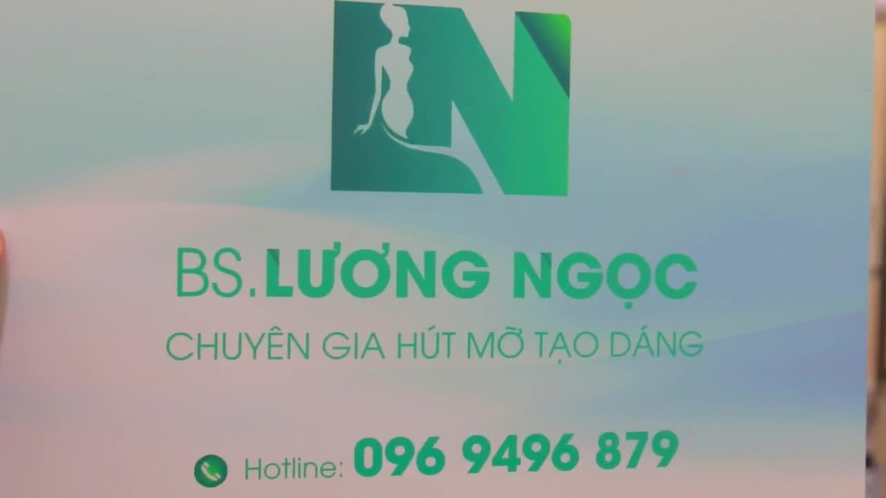 Mặc dù có cường độ tập luyện, vận động cao nhưng vòng bụng vẫn chưa có được sự thon gọn, thắt đáy như mong muốn – Chị NQ đã quyết định thực hiện hút mỡ tạo dáng.
