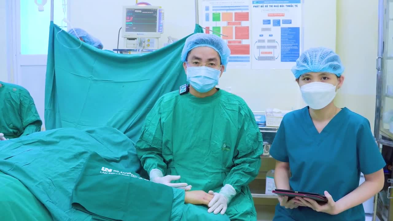 Cải thiện đôi tay với làn da nhăn nheo, gầy guộc, lộ đường gân, khô ráp trở nên: