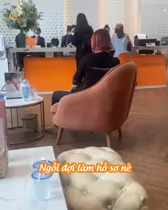 "Tụi em rủ nhau tới AZ tại thấy bạn bè ở Biên Hòa qua đây làm mũi đẹp quá!"