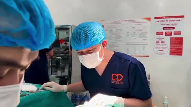 Đặt chất liệu độn thái dương - Giải pháp hiệu quả giúp chị em làm đầy hơn phần thái dương hõm của mình.