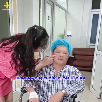 Khách hàng làm dịch vụ lần đầu, có thể do được giới thiệu, một vài người thì do tự tìm hiểu.